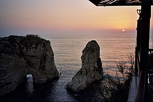 Pigeon Rocks Sunset (48707394)