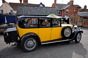 Sunbeam saloon 1932 (6323614203)