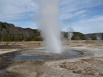 Jewel Geyser Upper Basin.jpg