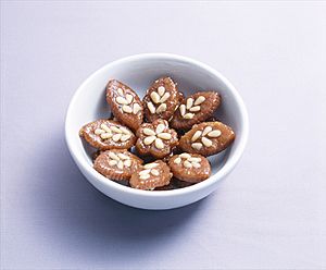 KOCIS yakgwa, honey cookies (4646996236).jpg