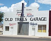 Kingman-Building-Old trails Garage-1915