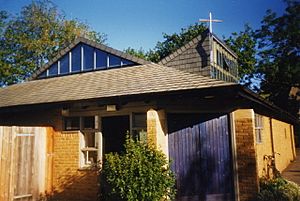 St Theodore's Roman Catholic Church, Hampton - geograph.org.uk - 53869.jpg