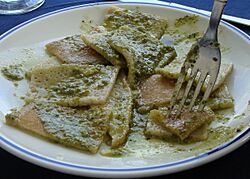 Testaroli-Pesto-Pontremoli-2800