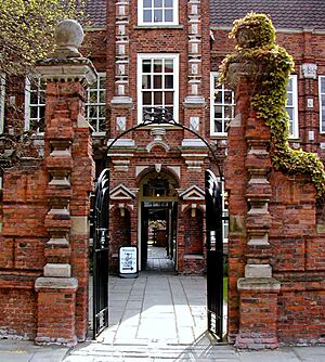 Wilberforce House, High Street, Kingston upon Hull - geograph.org.uk - 3297078