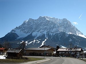 Zugspitzmassiv von Westen aus