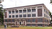 1915 Taylor County Courthouse in 2015