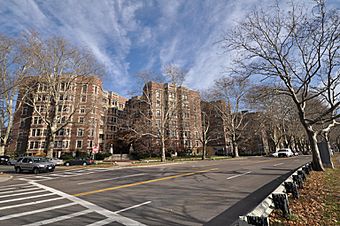 CambridgeMA MemorialDriveApartments 01.jpg