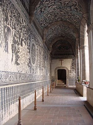 Malinalco Hallway