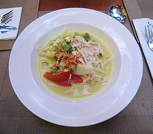 Soto Ayam Savoy Homann Hotel