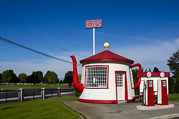 Teapot Dome Service Station, Zillah WA