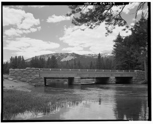 VIEW OF WEST FACE AND TUOLUMNE RIVER. - Tuolumne Meadows Bridge, Spanning Tuolumne River on Tioga Road, Mather, Tuolumne County, CA HAER CAL,55-TOULM,2-6