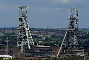 Clipstone Headstocks