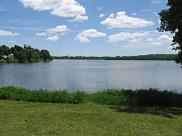 Lake Quannapowitt.jpg