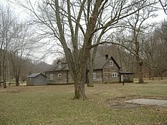 Lincoln Knob Creek Tavern back