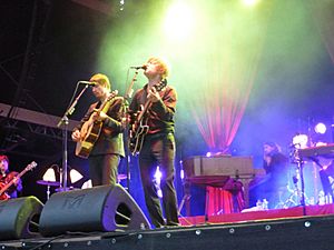 Mando Diao 2011.jpg