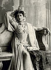 Mata Hari 13