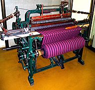 Pedal-driven-weaving-machine