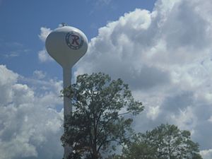 Richland Water Tower reads "City of Richland, Home of the Rangers"