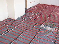 Underfloor heating pipes