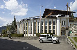 Villars-sur-Ollon church B