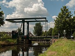 Annerveenschekanaal, ophaalbrug foto5 2014-07-12 12.32