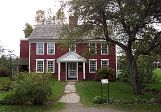 Dutton House, Exterior