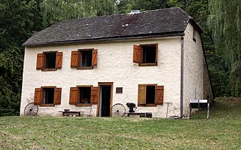 FrontMarnachHouse.jpg