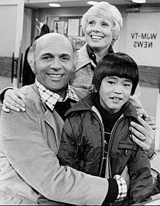 Gavin McLeod Mary Tyler Moore Show 1975