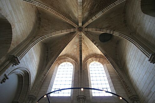 Notre-dame-de-paris-vue-interieure-salle-nord