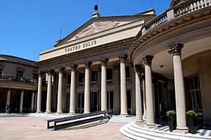 TEATRO SOLIS 01