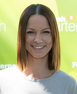 2018-08-19 ZDF Fernsehgarten Christina Stürmer-1663.jpg