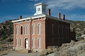 Belmont, NV Courthouse.jpg