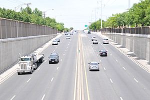 Dallas North Tollway - University Blvd Overpass - north - 4440 - jpfagerback 2013-05-06