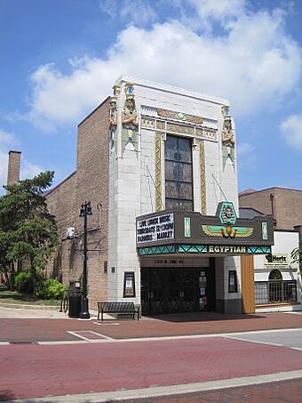 Egyptian Theatre in DeKalb Il.jpg