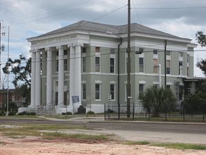 HancockCountyCourthouse14Sept07