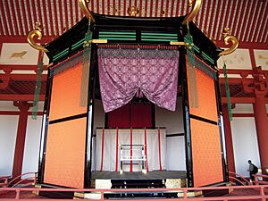 Imperial throne of Heijo palace