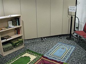 Prayer room Heathrow 20080202