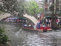 River Walk near Rainforest Cafe in San Antonio, TX IMG 5861