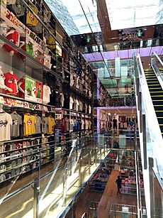 Uniqlo Shinsaibashisuji Flag ship store Interior view 2014