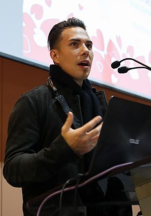 Apolo-Ohno-Speaking-Special-Olympics