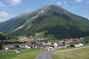 Blick auf Gries im Sellraintal.jpg