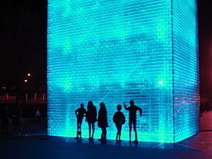 Crown Fountain - silhouettes