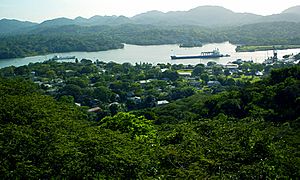 Gamboa and the Canal (Jan 2003).jpg