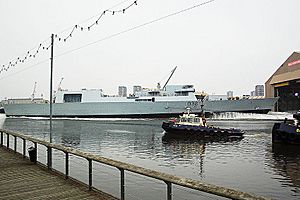 HMS Daring (D32)