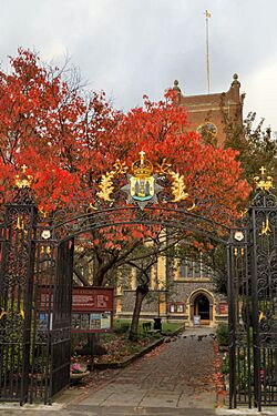 Kingston, All Saints, East Surrey Regiment memorial gates