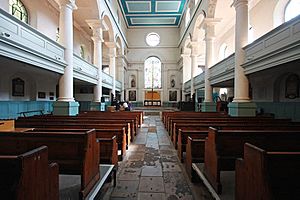 St Leonard, Shoreditch High Street, Shoreditch - East end - geograph.org.uk - 2624832