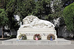 Aspern (Wien) - Löwe (Kriegerdenkmal)
