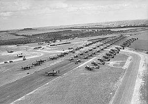 D-day - British Forces during the Invasion of Normandy 6 June 1944 CL26