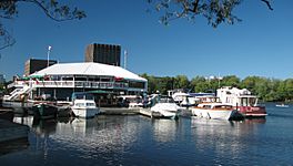 Dows Lake at summer by Wilder.JPG