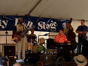 Johnnie Bassett and band.jpg